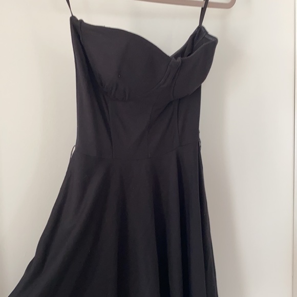 BLACK DRESS - Picture 3 of 9